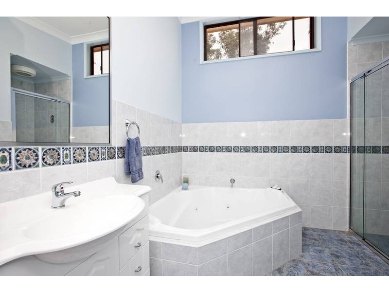 29 Pannamena Crescent, Eleebana NSW 2282