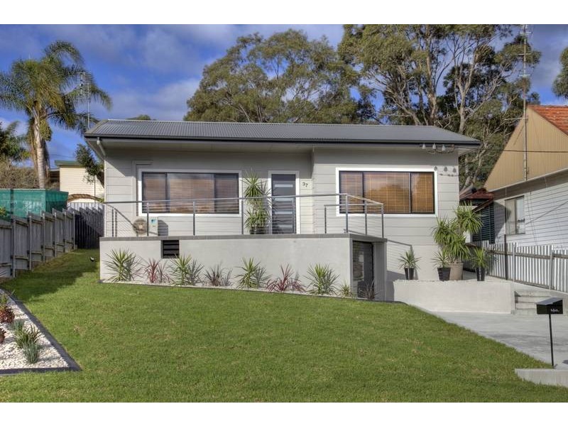 37 Laxton Crescent, Belmont North NSW 2280