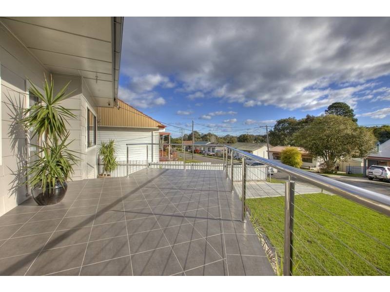 37 Laxton Crescent, Belmont North NSW 2280
