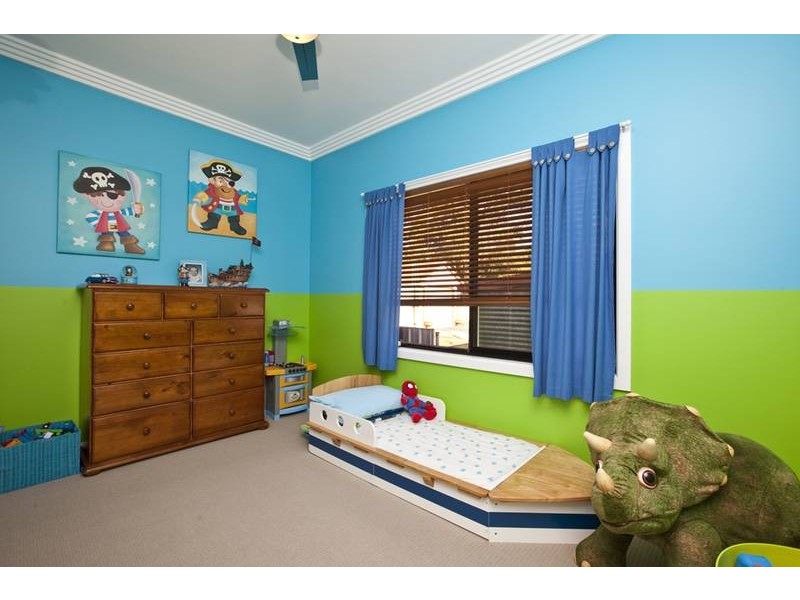 37 Laxton Crescent, Belmont North NSW 2280