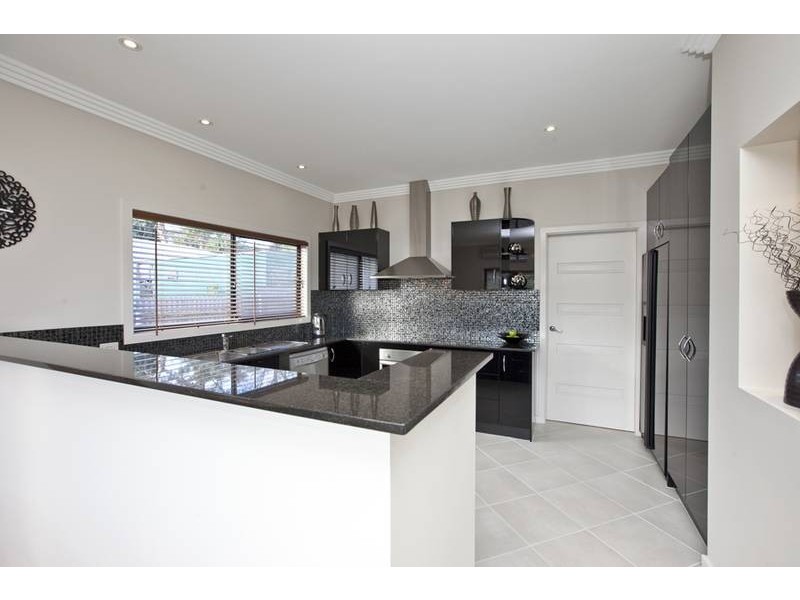 37 Laxton Crescent, Belmont North NSW 2280