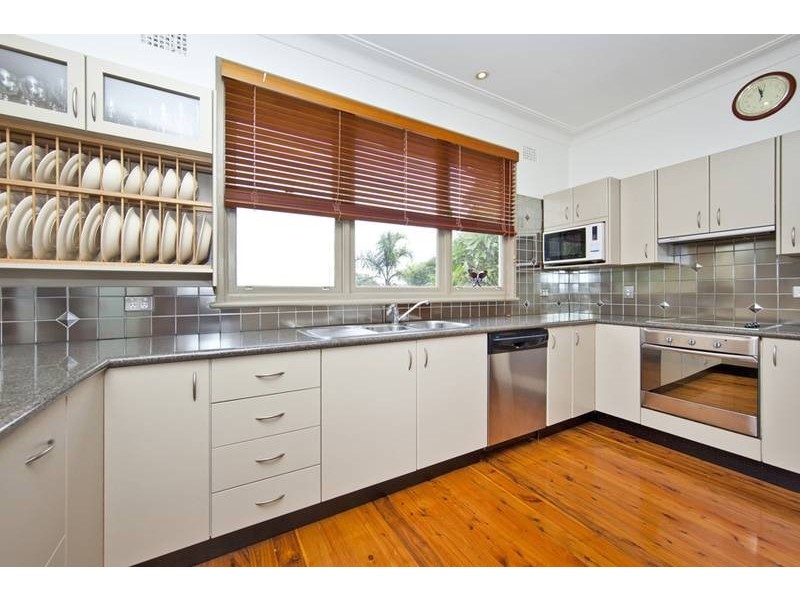 3 Whalan Street, Garden Suburb NSW 2289
