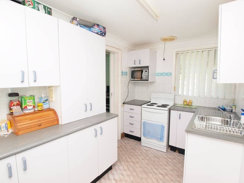 Blacksmiths NSW 2281