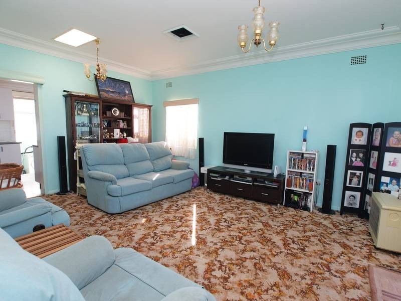 Blacksmiths NSW 2281