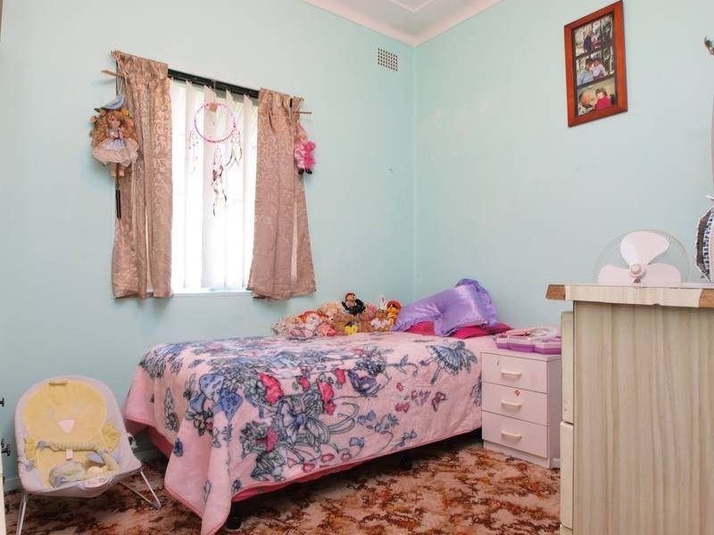 Blacksmiths NSW 2281