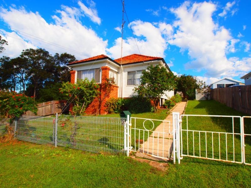 2 Deane, Belmont NSW 2280