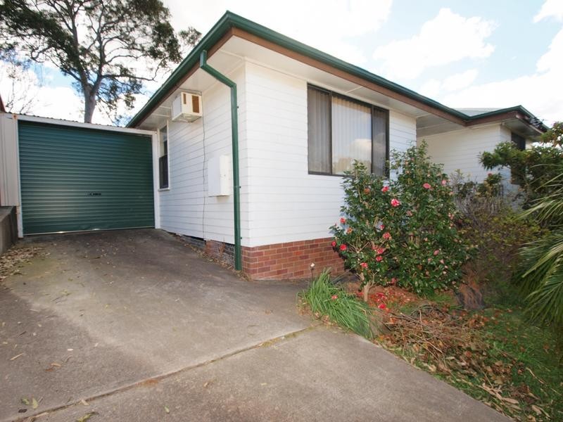 24 Leicester Avenue, Belmont North NSW 2280