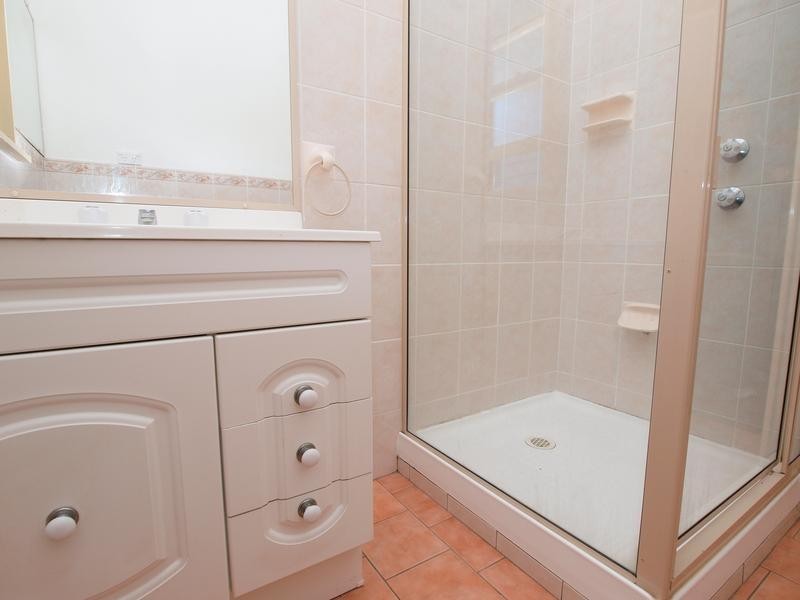 24 Leicester Avenue, Belmont North NSW 2280