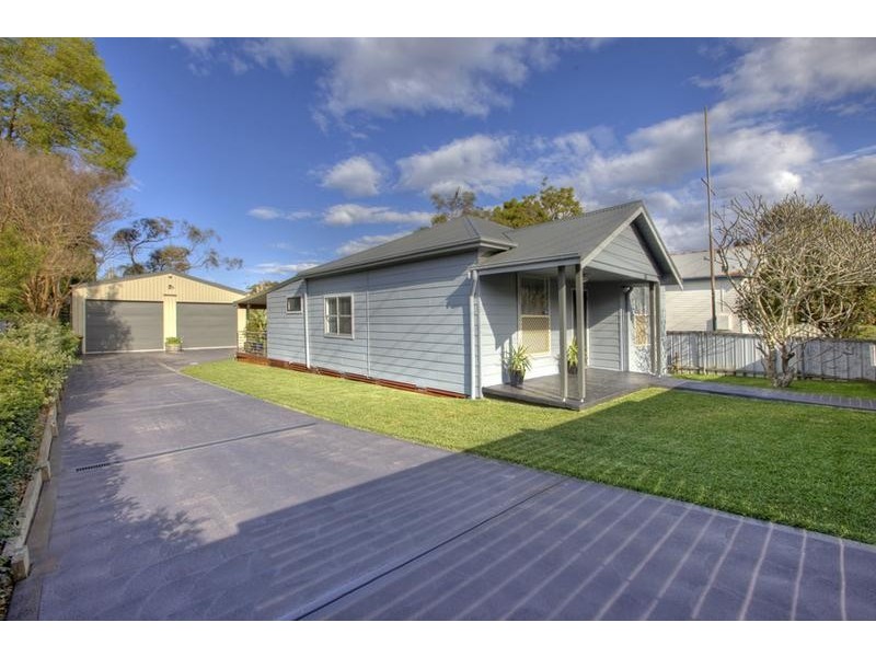 50 Ernest Street, Belmont NSW 2280