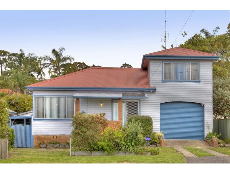 85 Wommara Avenue, Belmont North NSW 2280