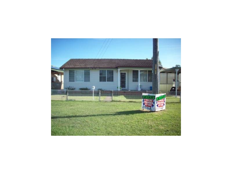 40 RAWSON, Swansea NSW 2281