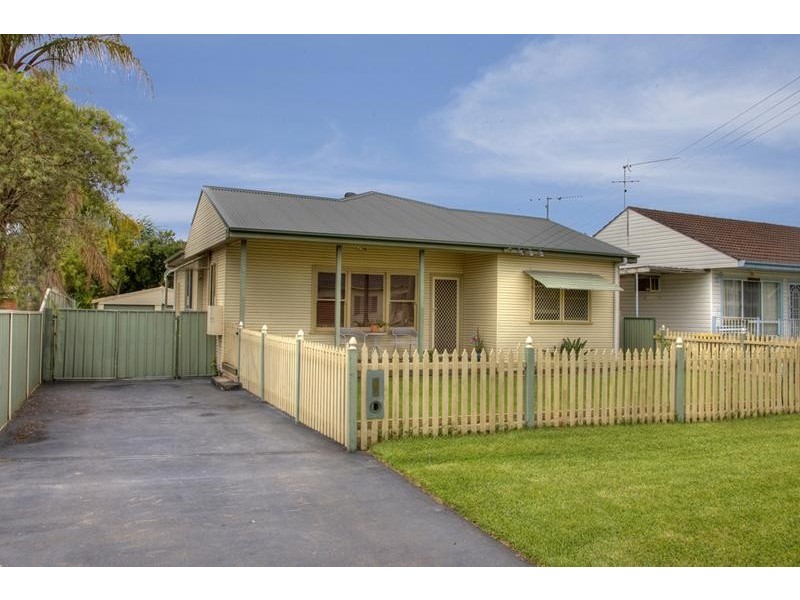 44 Buttaba Ave, Belmont North NSW 2280