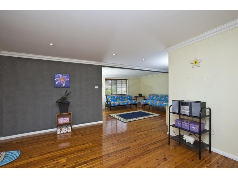 44 Buttaba Ave, Belmont North NSW 2280