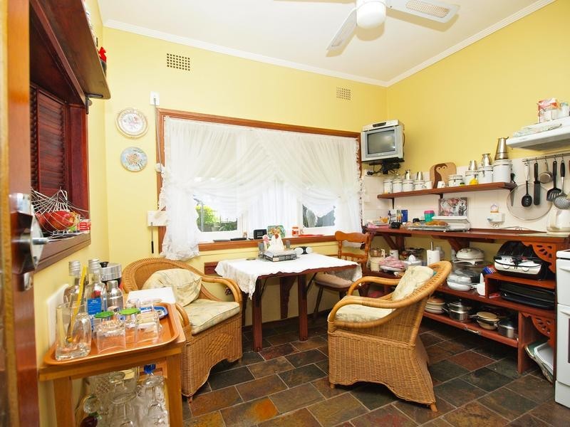 Warners Bay NSW 2282