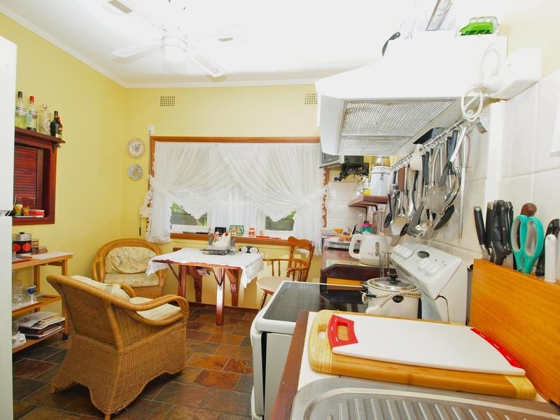 Warners Bay NSW 2282