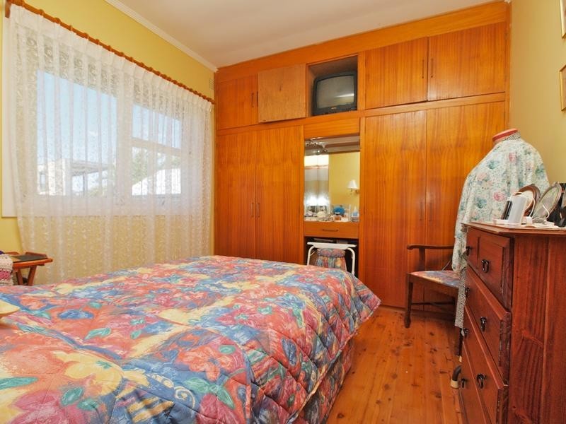 Warners Bay NSW 2282