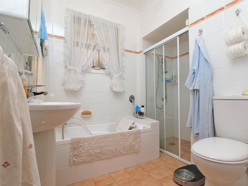 Warners Bay NSW 2282