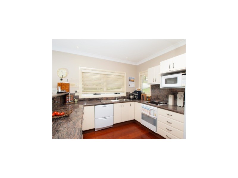 155 Marks Point Rd, Marks Point NSW 2280