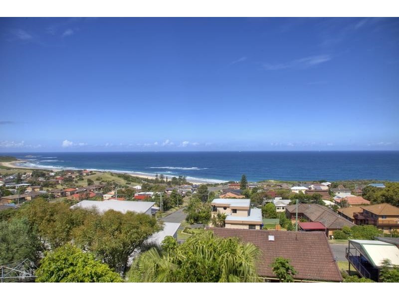 44 Scenic Drive, Caves Beach NSW 2281