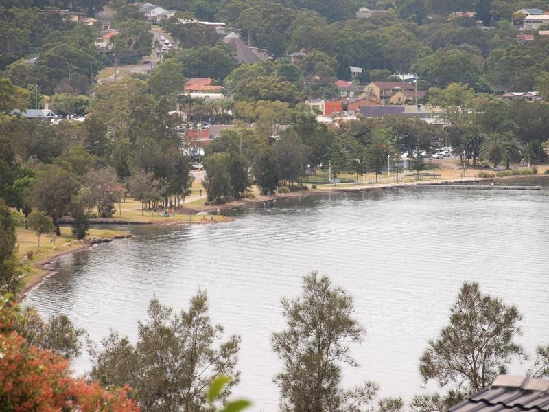 10 Moulden Street, Speers Point NSW 2284