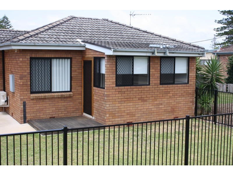 14a Cowlishaw, Redhead NSW 2290