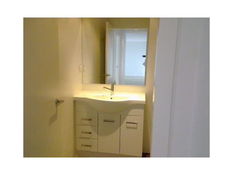 E506/18-20 Smart Street, Charlestown NSW 2290