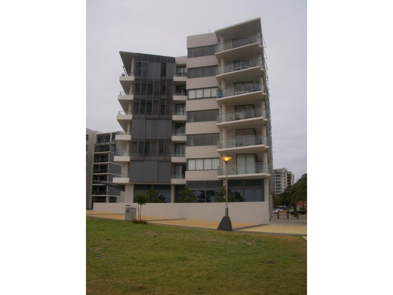 203/19 Honeysuckle Drive, Newcastle NSW 2300