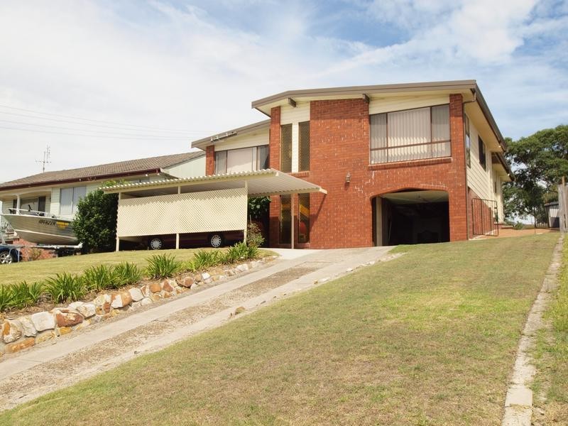 59 Brentor Street, Belmont North NSW 2280