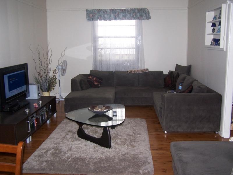 17 Herbert Street, Belmont NSW 2280