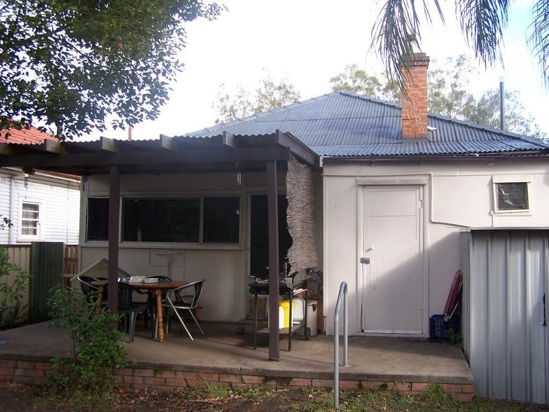 17 Herbert Street, Belmont NSW 2280