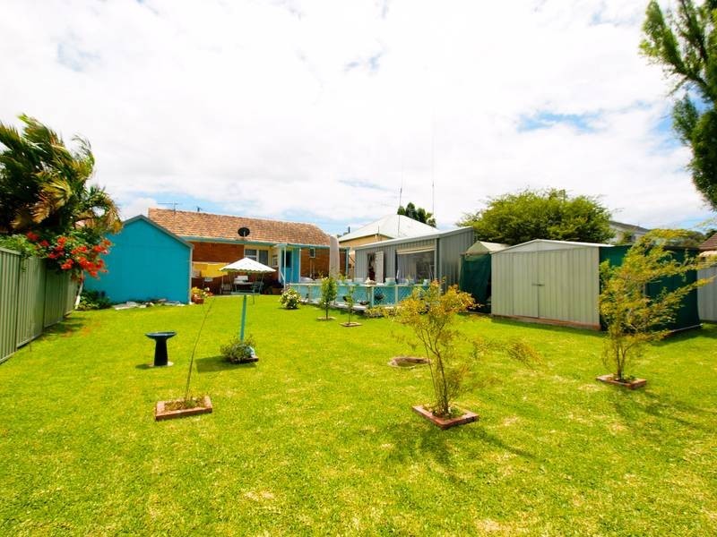 Warners Bay NSW 2282