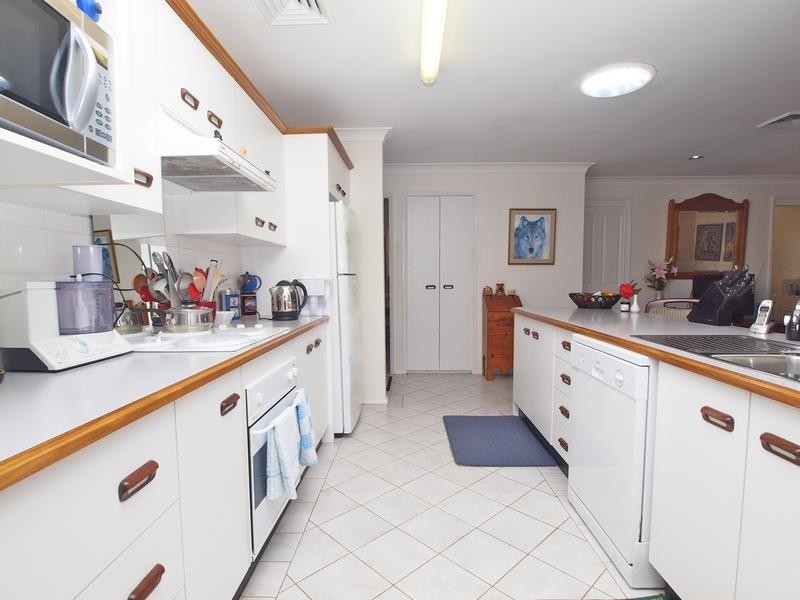 30 Ruston Avenue, Valentine NSW 2280