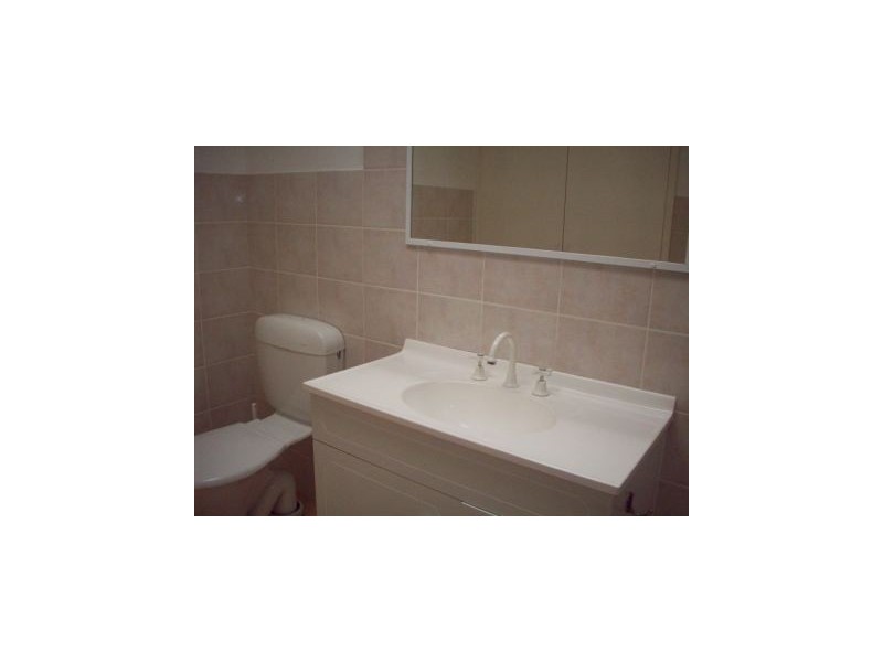 4/5 Baker Street, Mayfield NSW 2304