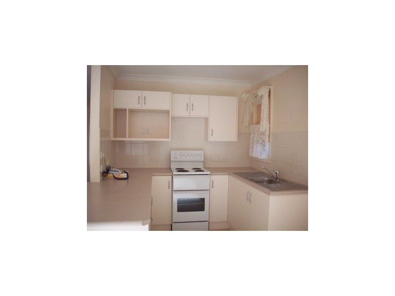 4/5 Baker Street, Mayfield NSW 2304