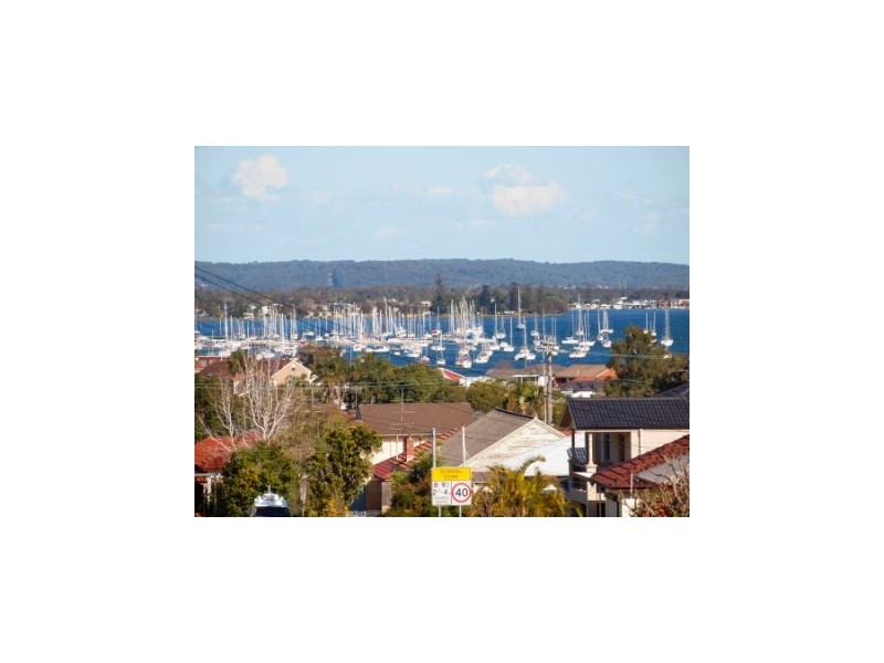 31 Vista Parade, Belmont NSW 2280