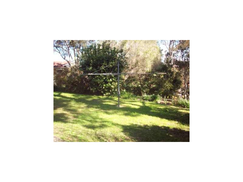 11 Mary Avenue, Belmont NSW 2280