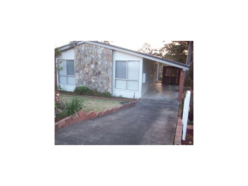 11 Mary Avenue, Belmont NSW 2280