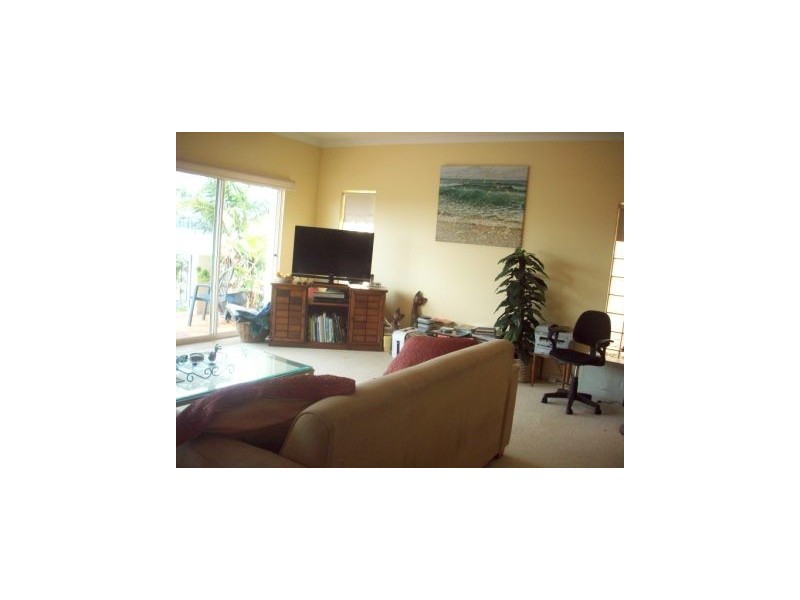 53 Ross Street, Belmont NSW 2280