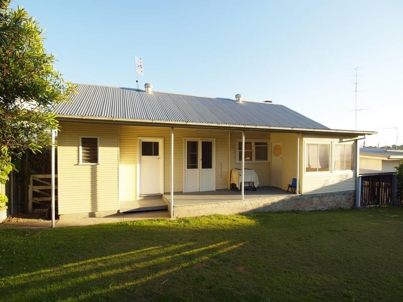 229 Wommara Avenue, Belmont North NSW 2280