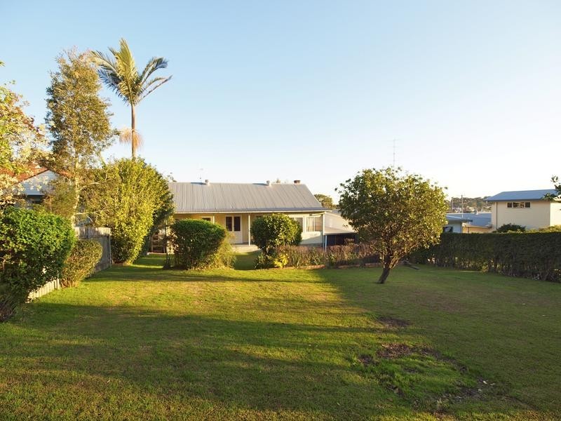 229 Wommara Avenue, Belmont North NSW 2280