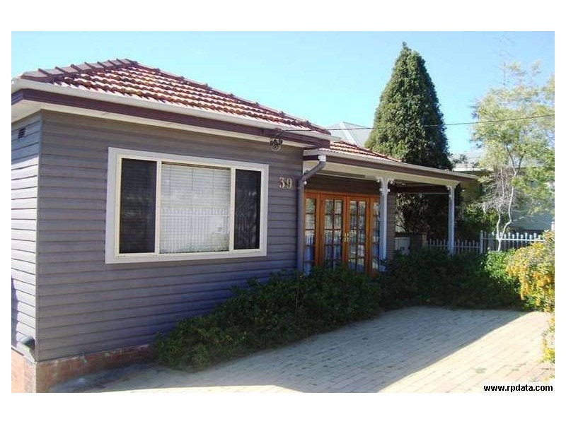 39 Chapman Street, Charlestown NSW 2290