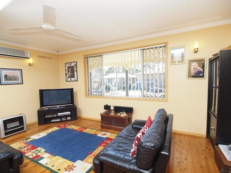 29 Glad Gunson Drive, Eleebana NSW 2282