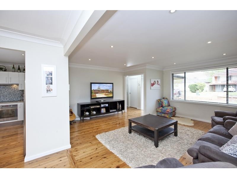 6 Weemala Street, Belmont North NSW 2280