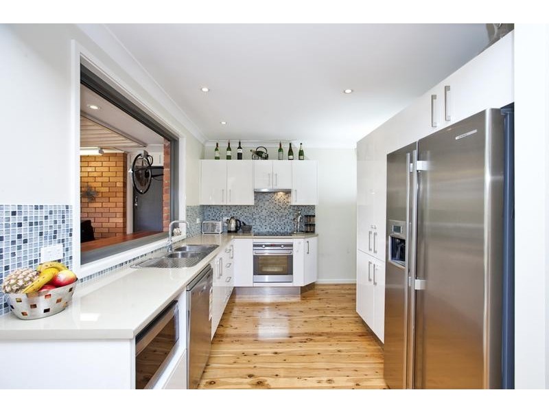 6 Weemala Street, Belmont North NSW 2280