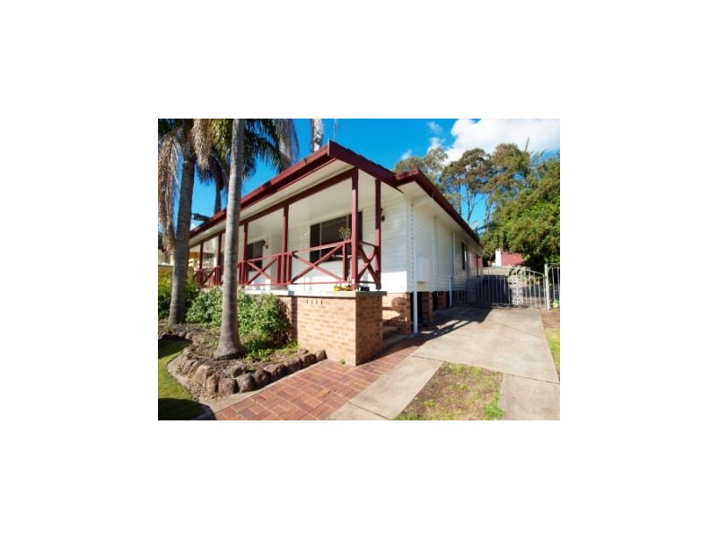 8 Dalton Close, Belmont North NSW 2280