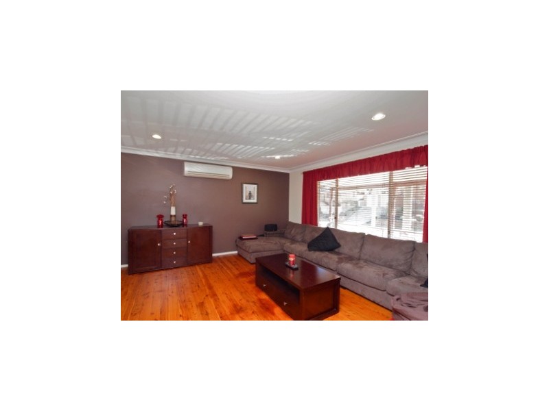 8 Dalton Close, Belmont North NSW 2280
