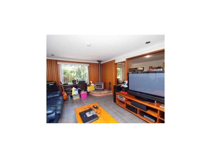 8 Dalton Close, Belmont North NSW 2280