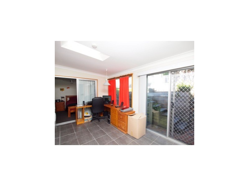 8 Dalton Close, Belmont North NSW 2280
