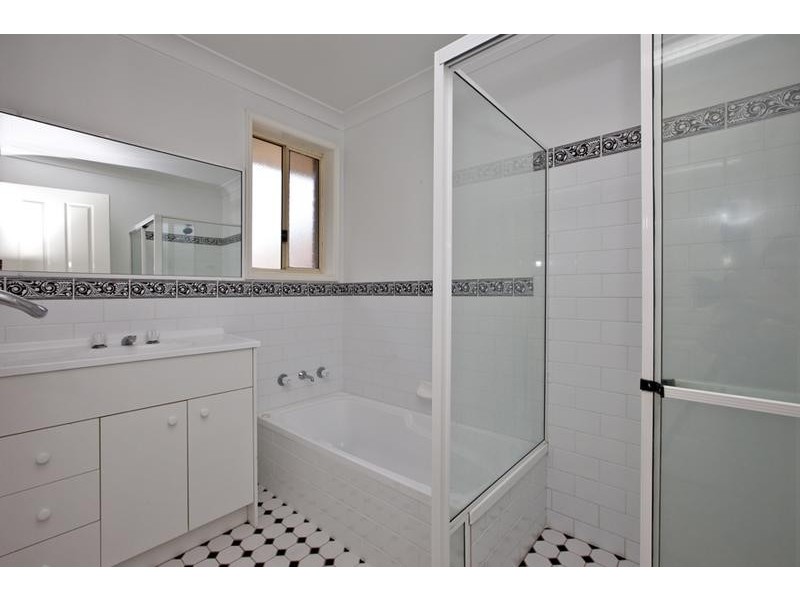 8/10 Downing Street, Charlestown NSW 2290