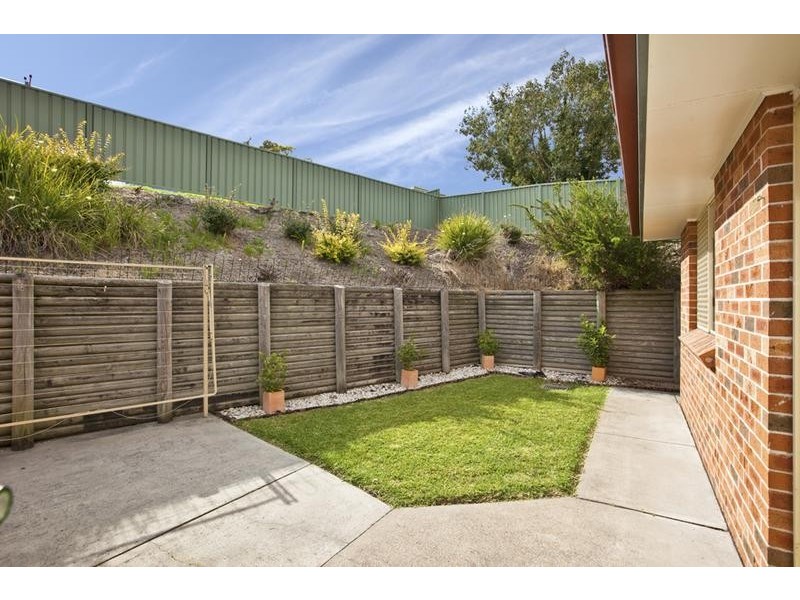 8/10 Downing Street, Charlestown NSW 2290